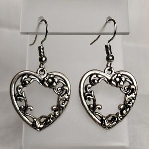 Open Heart With Flowers Pierced Dangle Drop Earrings Silver Tone